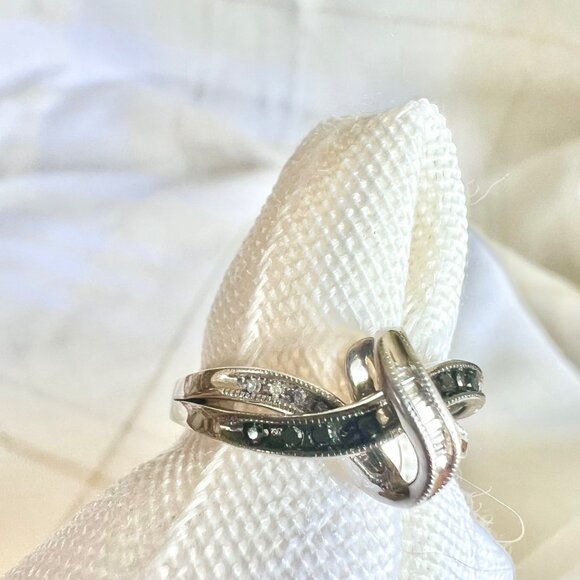 Black and White Diamond Twist Knot Sterling Silver Ring Size 5